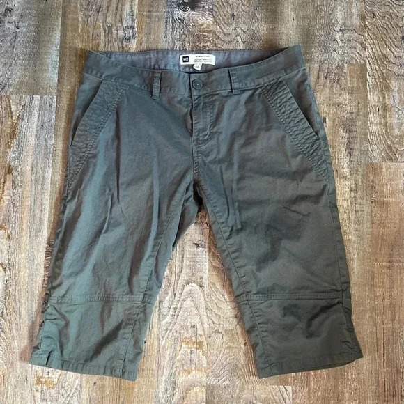 MEC  | Bermuda Shorts - Picture 1 of 6